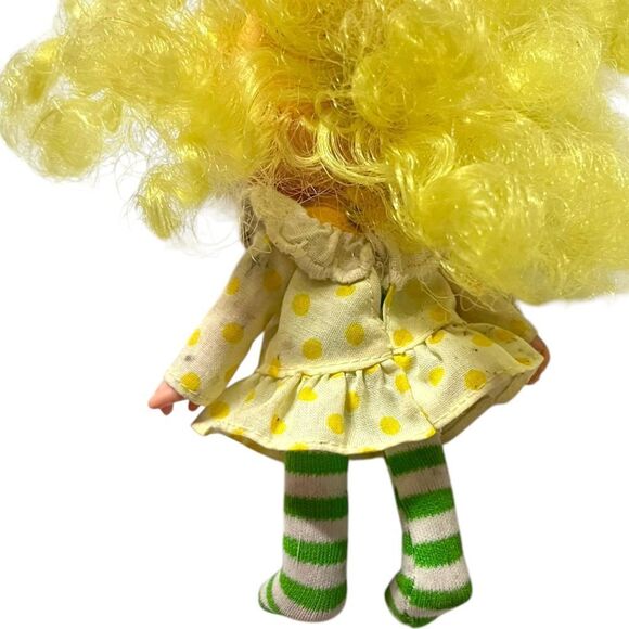 Vintage 1979 Strawberry Shortcake Dolls - Picture 4 of 6